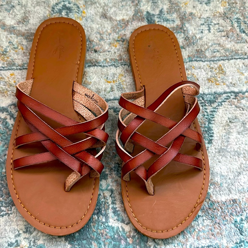 Basic Brown Leather Sandals